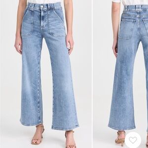 FRAME modern pocket jean mint condition size 24
Zero rips stains or flaws